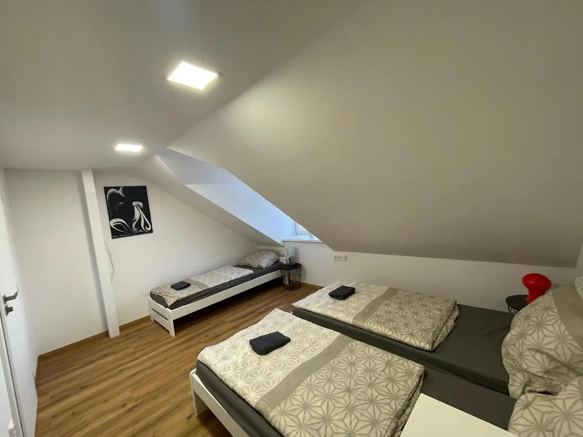 Apartman Svetla Pardubice Apartamento
